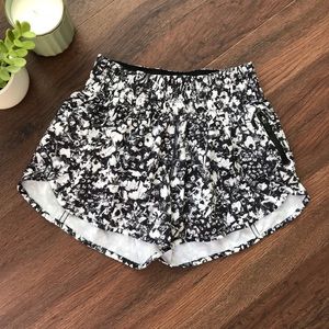 Lululemon Tracker Short in Mash Up Floral